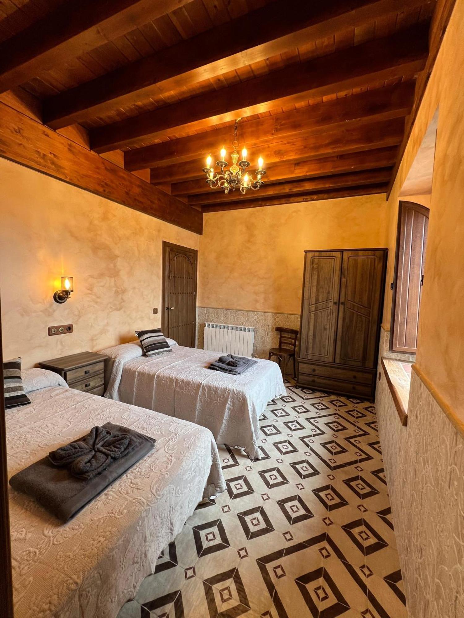 Casa Rural El Torreon Фонтиверос Экстерьер фото